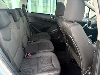 Peugeot 308 2013