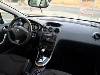 Peugeot 308 2013