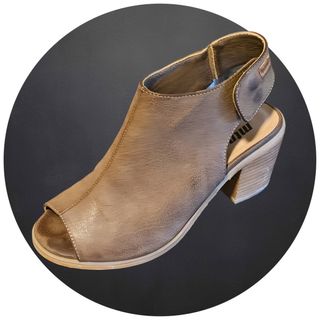 Bota Mustang marrón