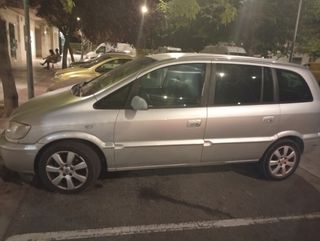 Opel Zafira 2005