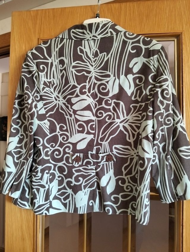 Chaqueta estampada talla 46-48