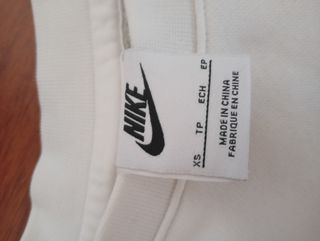 Sudadera Nike blanca 