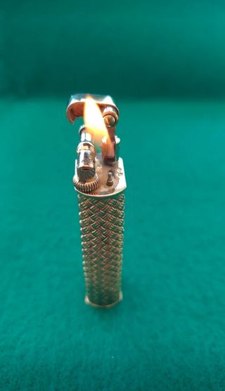 Encendedor Dunhill señorita chapado Oro 
