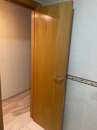 Puerta interior madera