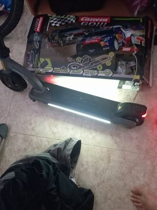Patinete eléctrico niño - ¡Como nuevo!