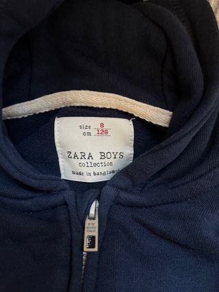 Chaqueta con capucha niño