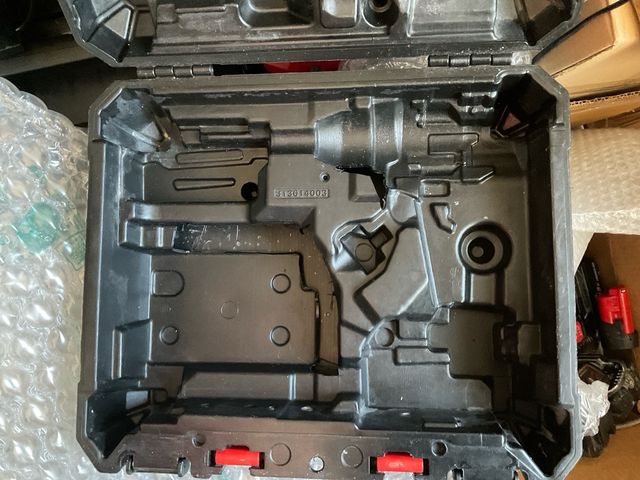 4 Maletines Milwaukee 12V 10€/u