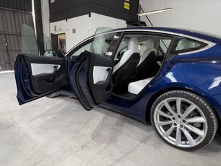 Tesla Tesla Model 3 2019