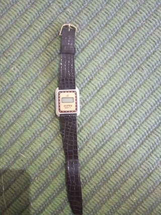 Reloj Alpha quartz digital
