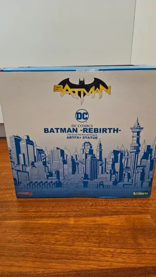 Statua Batman Rebirth Kotobukiya