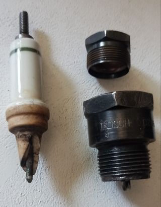 Bujías Bosch, KLG y Motocraft.