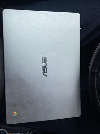 Portátil Asus plateado (escucho ofertas)