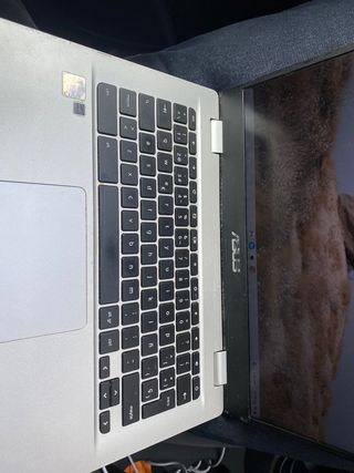 Portátil Asus plateado (escucho ofertas)
