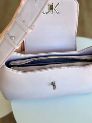 Bolso Calvin Klein lila