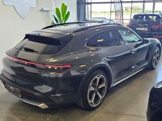 Porsche Taycan 4  crosss 2024