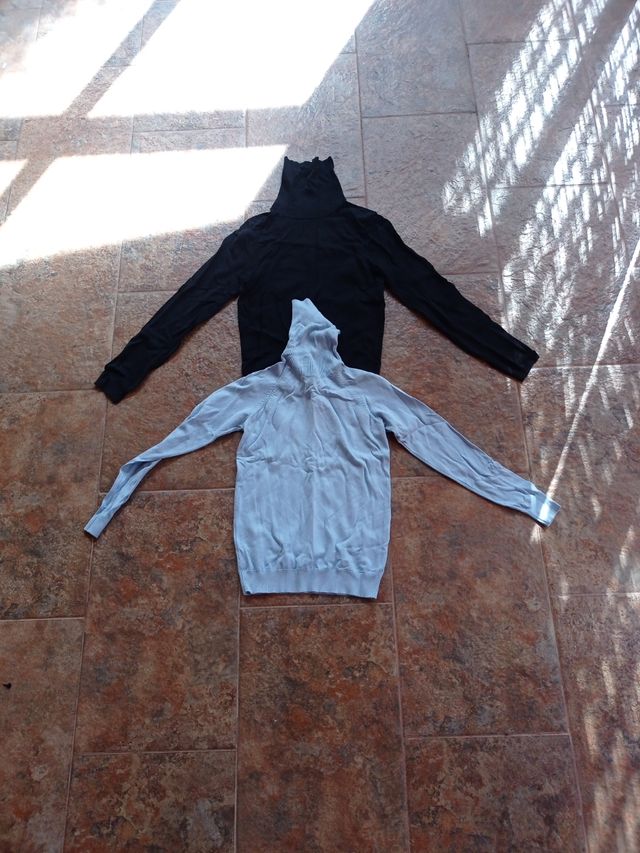 2 camisolas femininas de gola alta