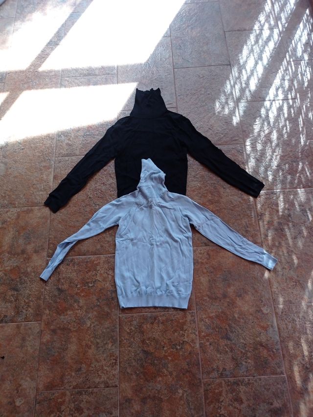 2 camisolas femininas de gola alta