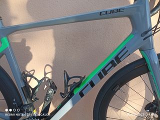 Bicicleta carretera Cube Attain L