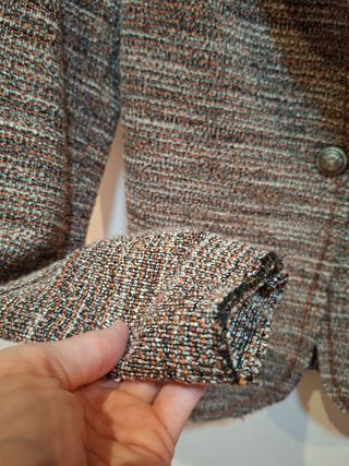 Chaqueta tweed marrón-negra