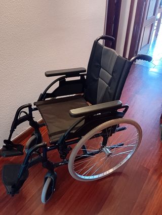 Silla de ruedas plegable talla 52