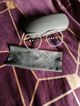 Gafas mó negras y blancas