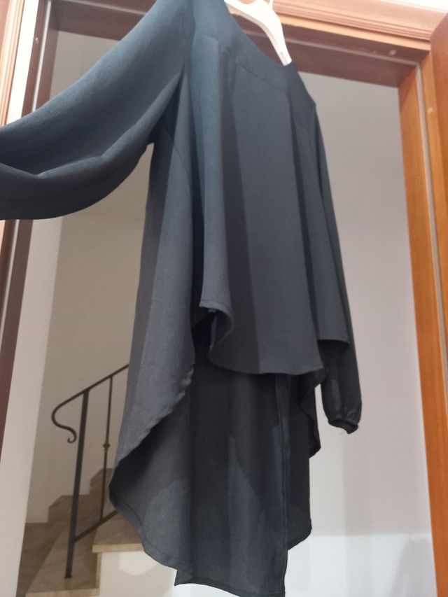 Blusa elegante nera asimmetrica tg S-M 