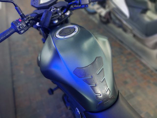 KAWASAKI ER-6N (2012)