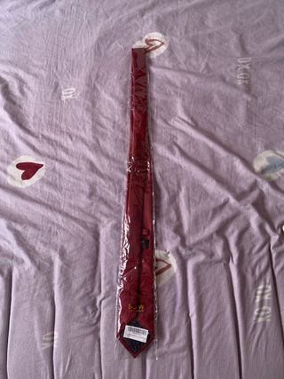 Corbata roja larga - Nueva