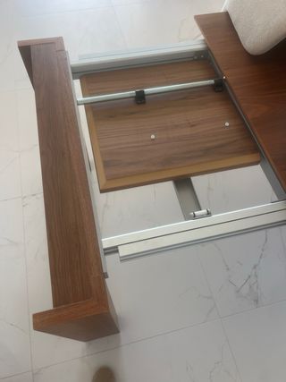 Mesa comedor madera marrón