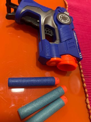 Nerf Hero: Pistola + 3 balas