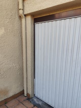 Portón garaje chapa blanco