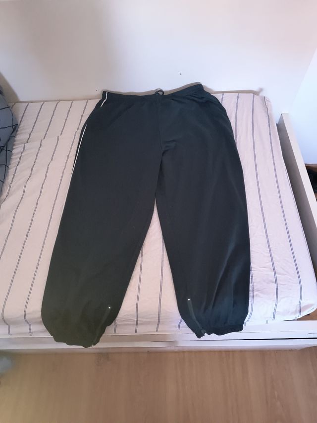 Pantalones Adidas negros deportivos