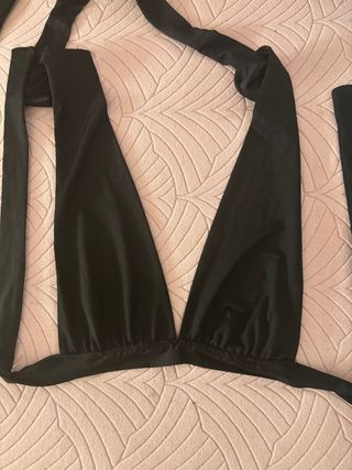 Top negro halter