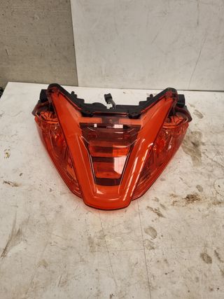Luz trasera Honda Forza 350