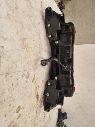 Luz trasera Honda Forza 350