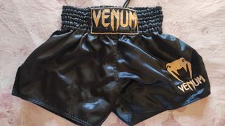 Shorts Venum boxeo - Negro/dorado