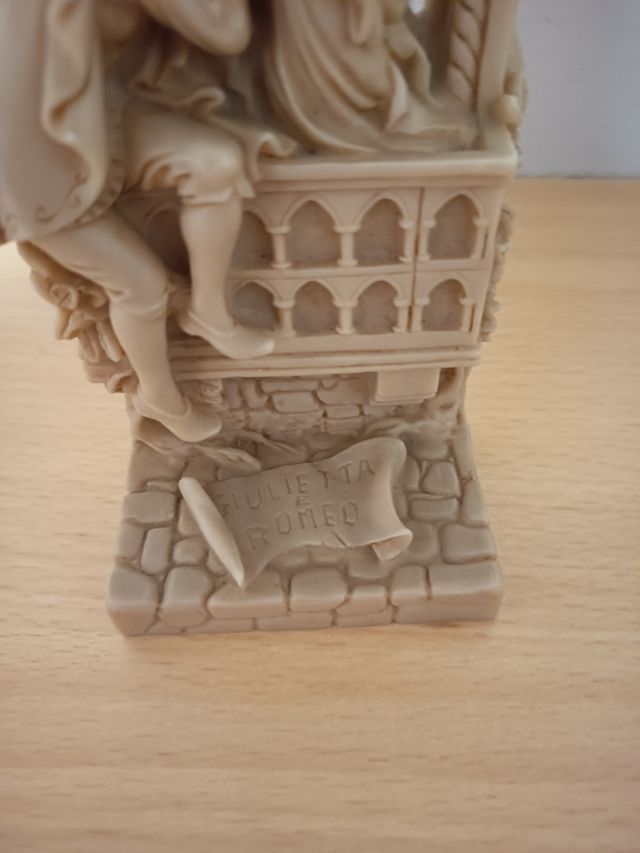 Romeo y Julieta - Figura romántica