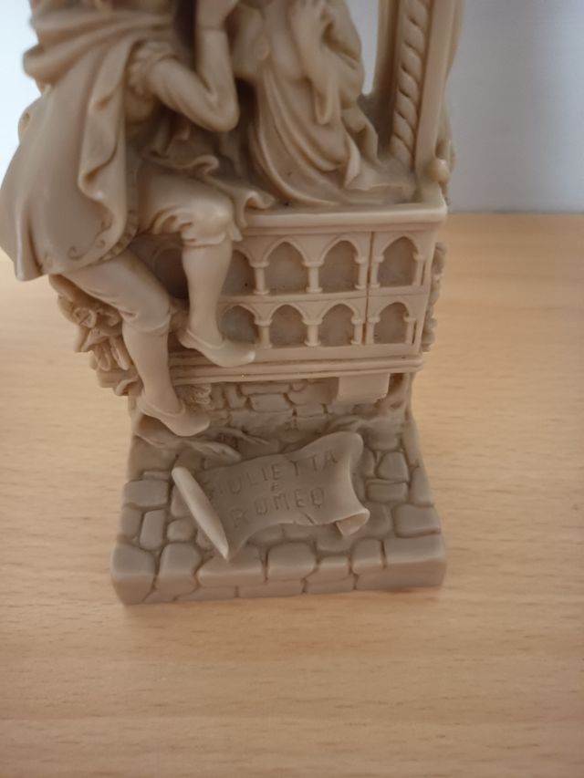 Romeo y Julieta - Figura romántica