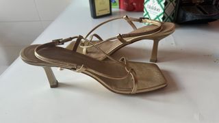 Sandalias Gloria Ortiz doradas