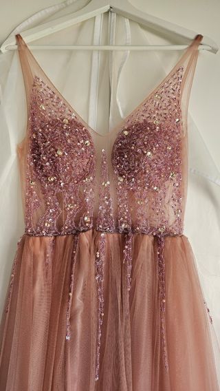 Vestido fiesta rosa brillante