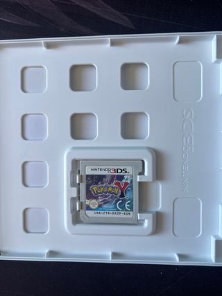 Pokémon Y - Nintendo 3DS