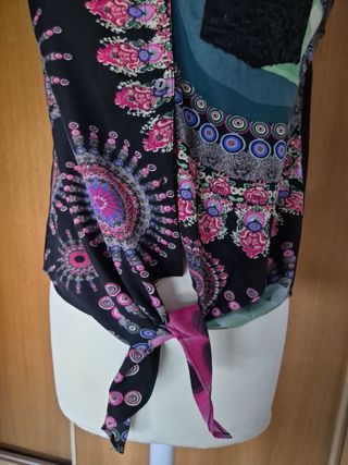 Blusa Desigual estampada negra - M
