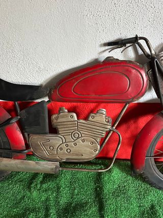 Moto decorativa chapa metálica