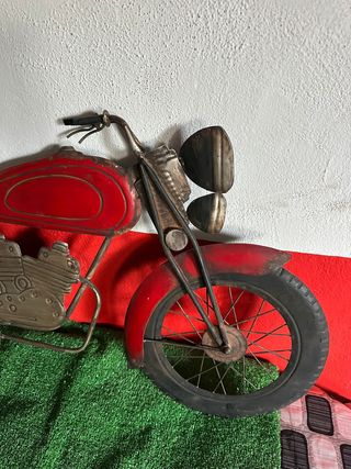 Moto decorativa chapa metálica