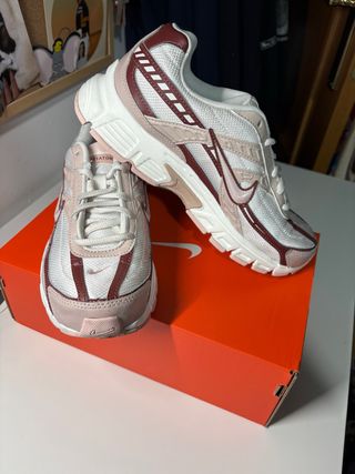 Zapatillas Nike Iniator- Rosas