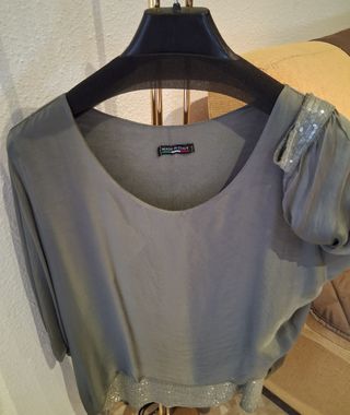 Blusa gris plata mujer