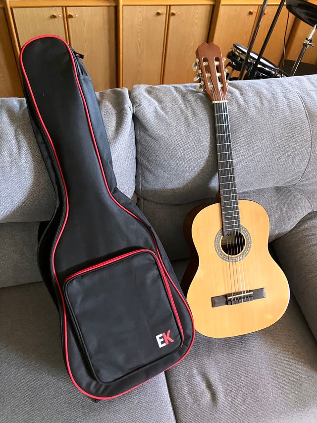 Guitarra Clásica Admira Alba 1/2