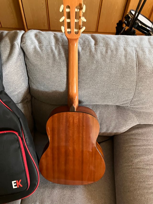 Guitarra Clásica Admira Alba 1/2