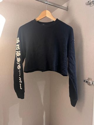 Crop top negro manga larga 