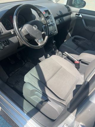 Volkswagen Touran 2010